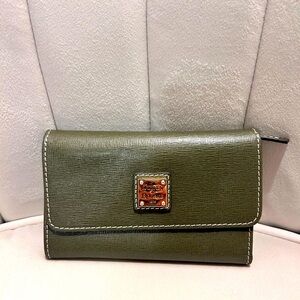 Dooney & Bourke Olive Green Wallet